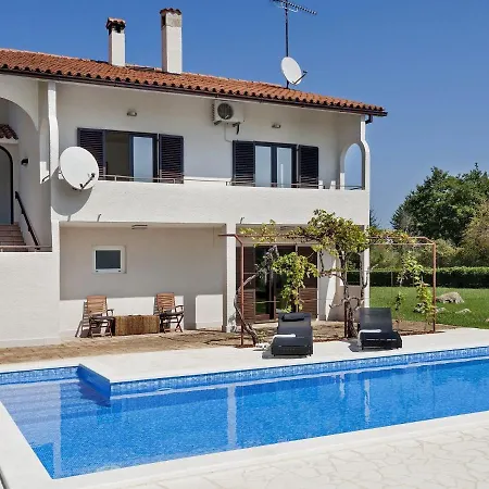 Charming Near Nova Vas Alm With Terrace Nova Vas (Porec)