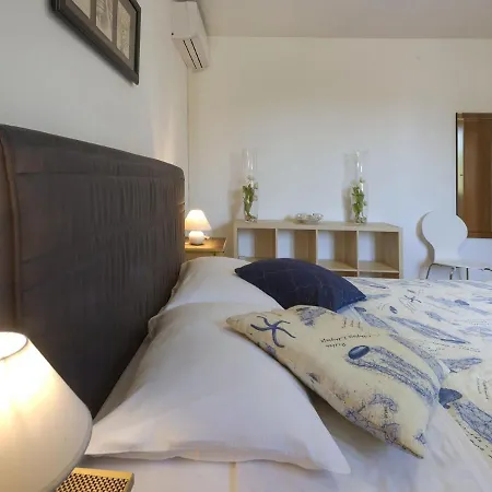 Charming Near Nova Vas Alm With Terrace * Nova Vas (Porec)