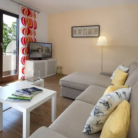 Charming Near Nova Vas Alm With Terrace Daire *