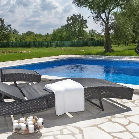 Charming Near Nova Vas Alm With Terrace Daire Nova Vas (Porec)