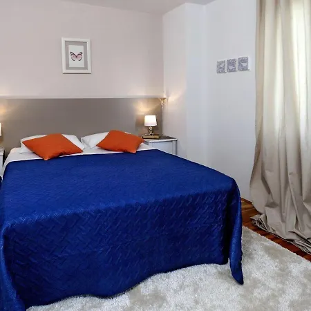 Daire Charming Near Nova Vas Alm With Terrace *